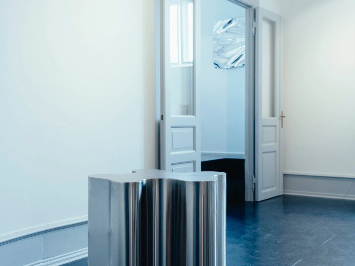 Psychedelic Mirror 35*50 cm — sculptural hand-shaped polished steel, additional view 6