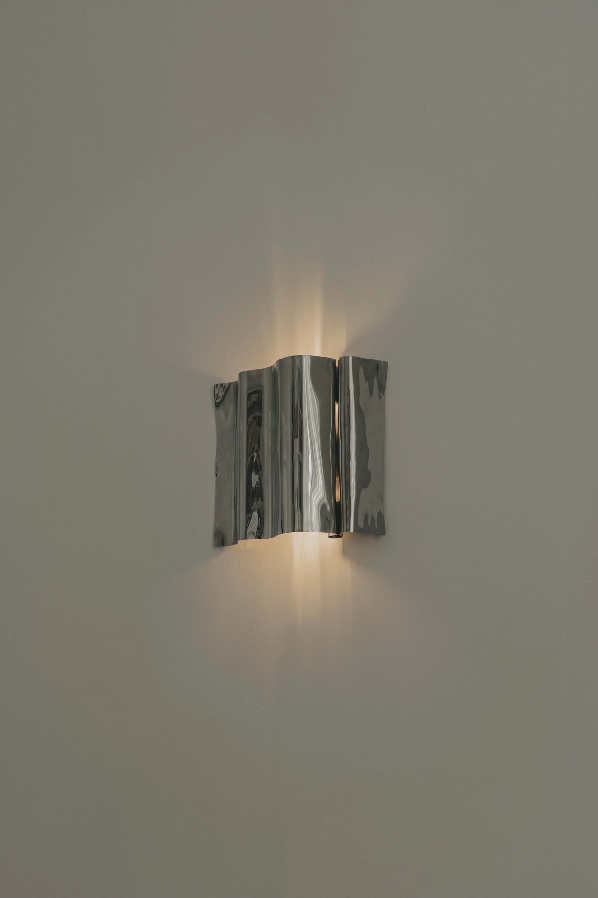 Psychedelic Wall Sconce — sculptural wall light design, detail view