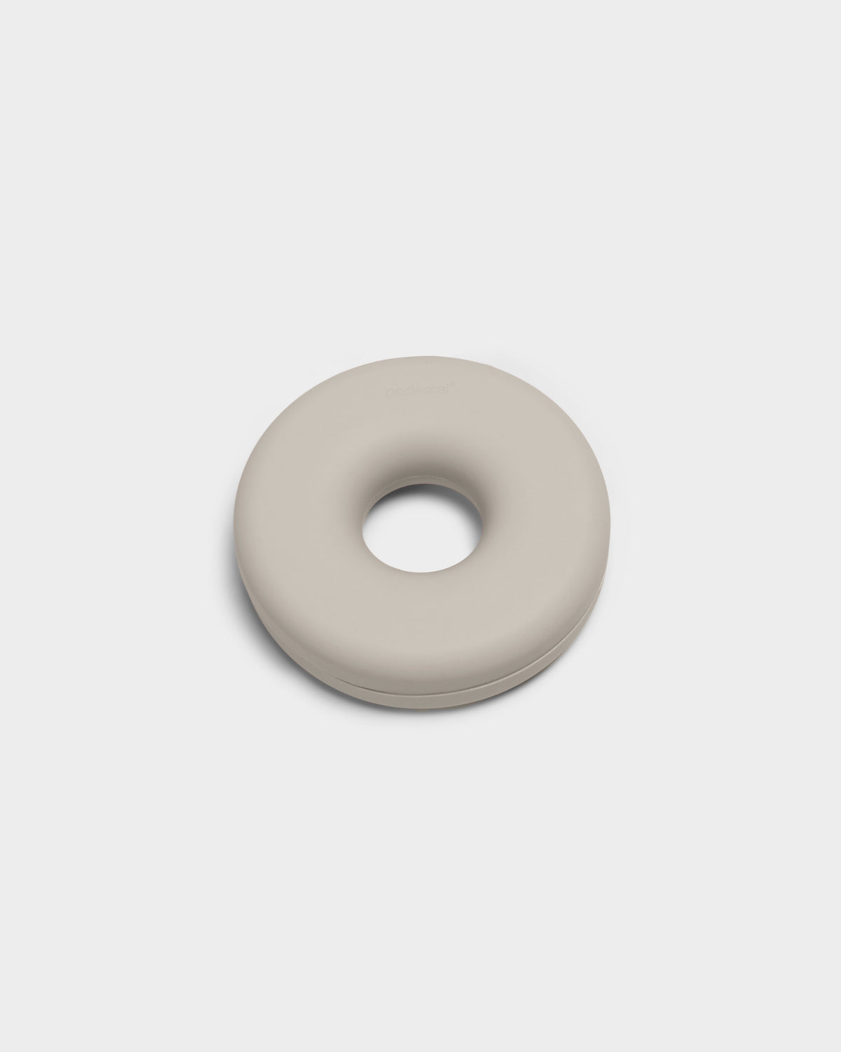 Pedestal Cable Bagel Cable Managers 028 Oat