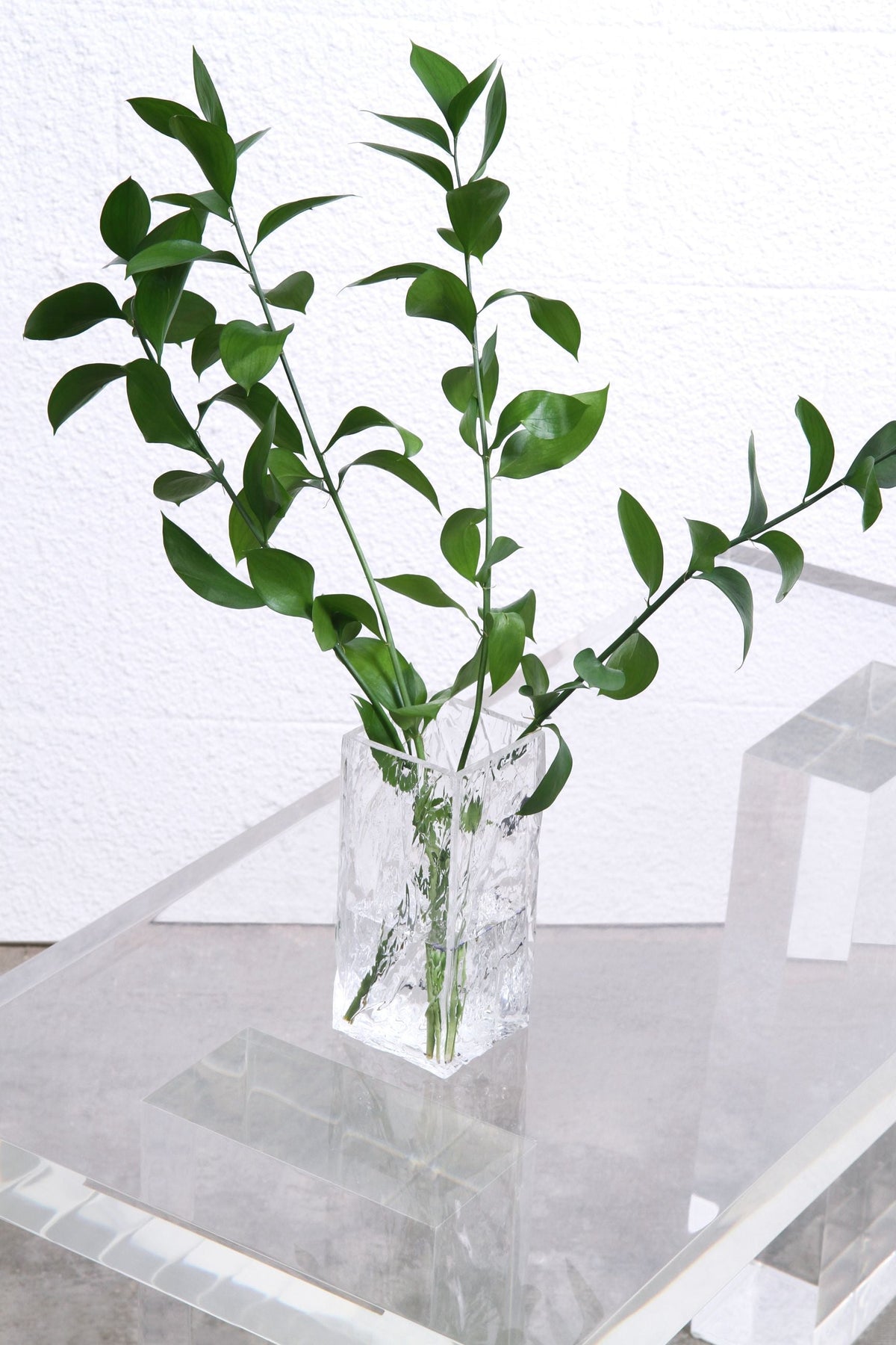 The CRUSHED ICE vase