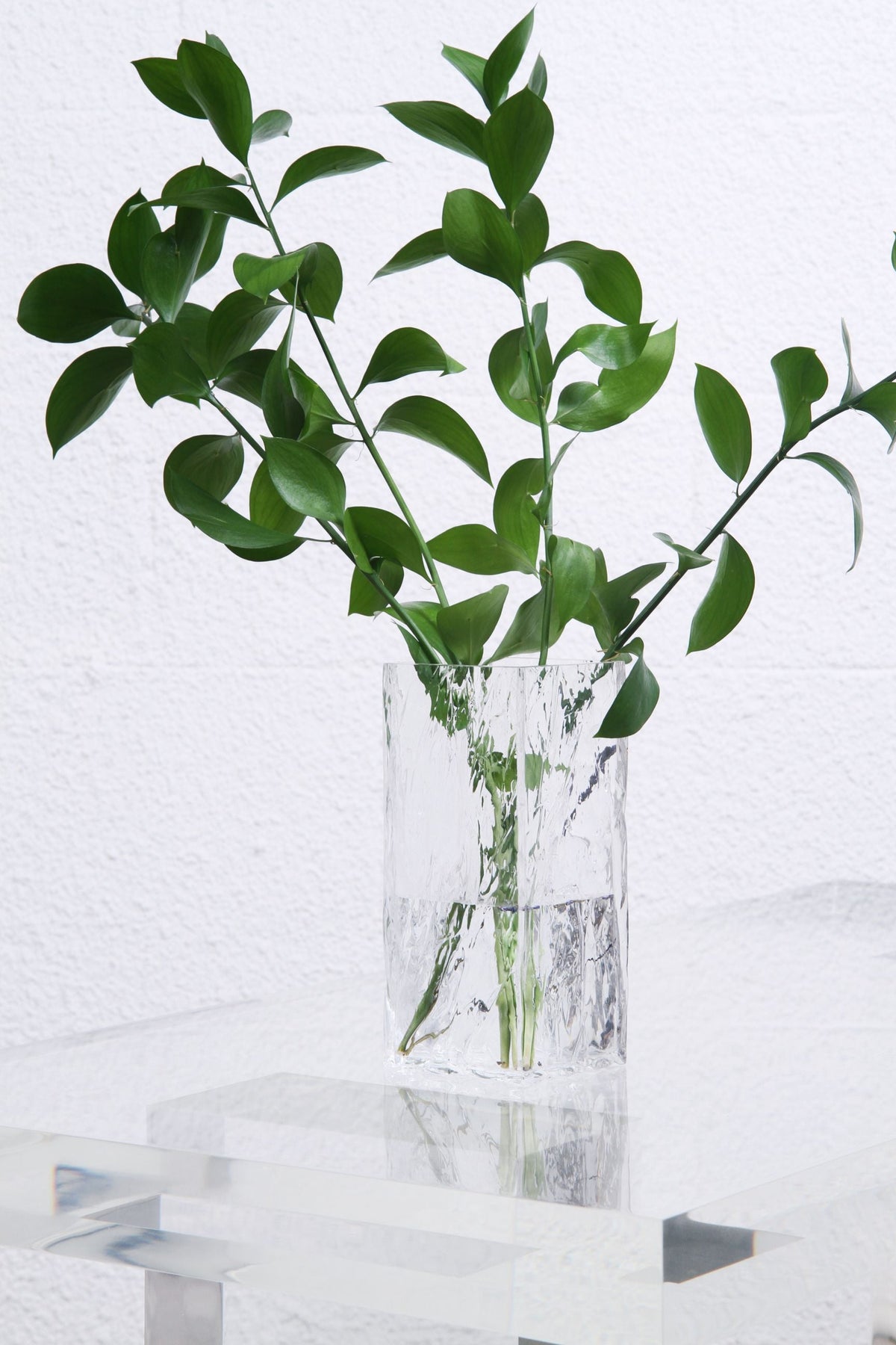 The CRUSHED ICE vase