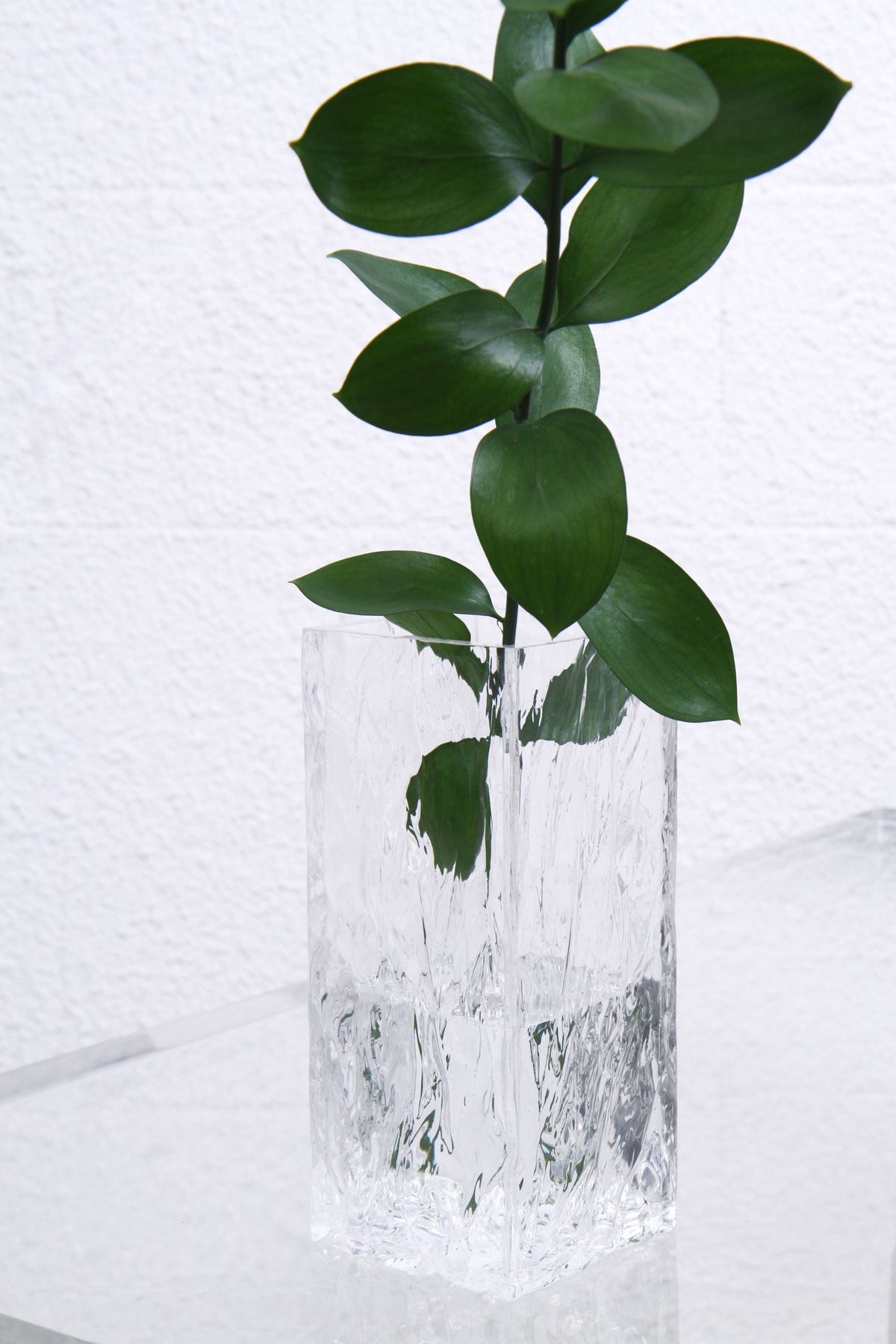 The CRUSHED ICE vase