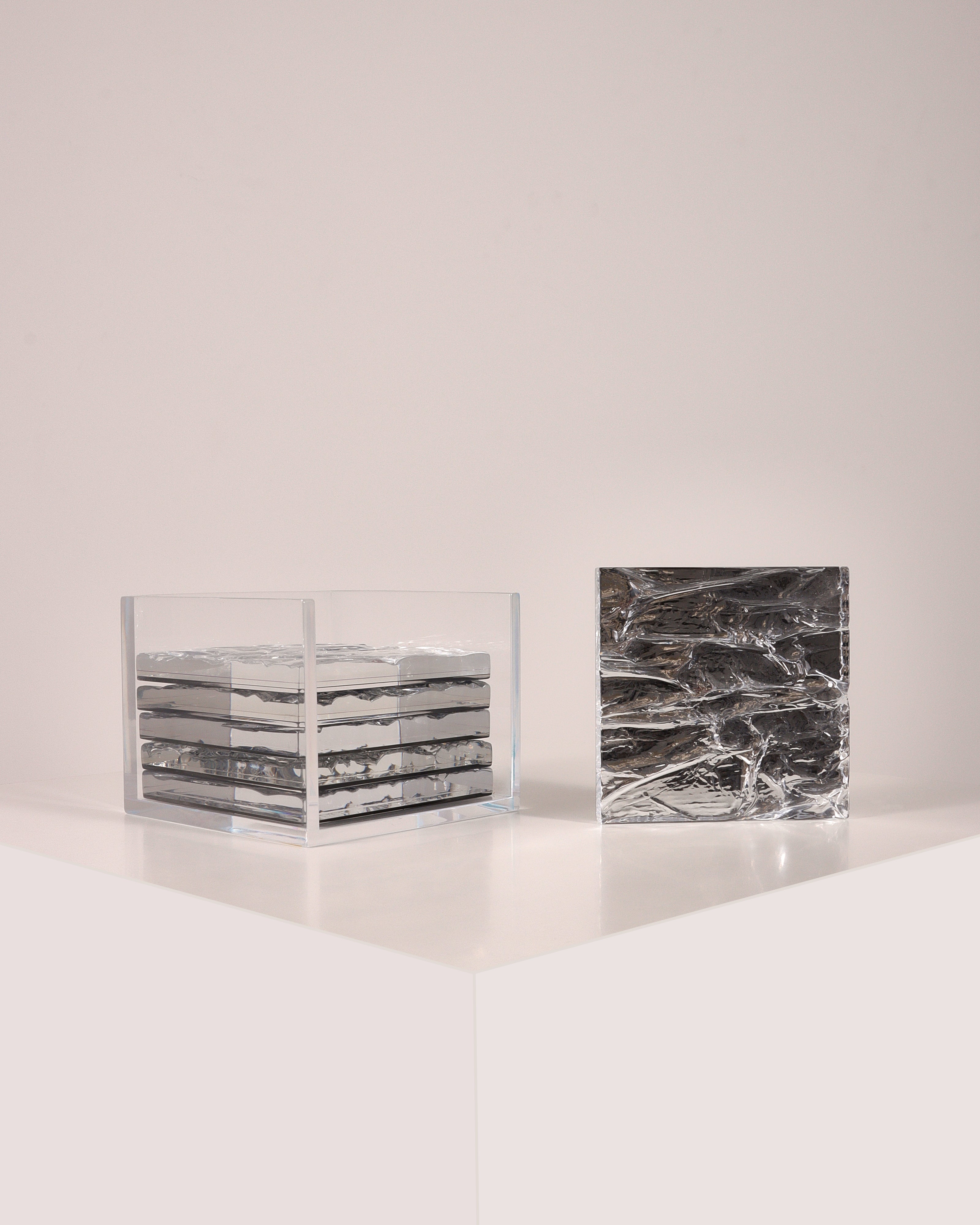 The CRUSHED ICE coasters in silver