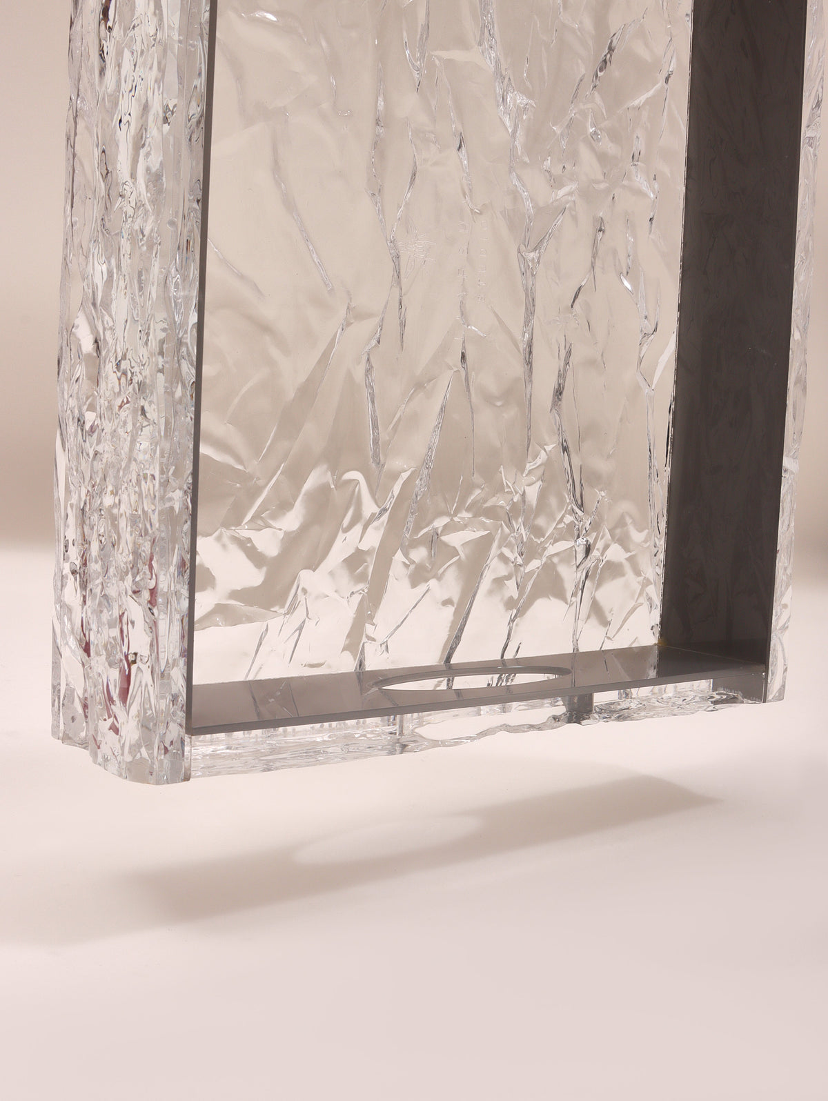 The CRUSHED ICE tray in silver