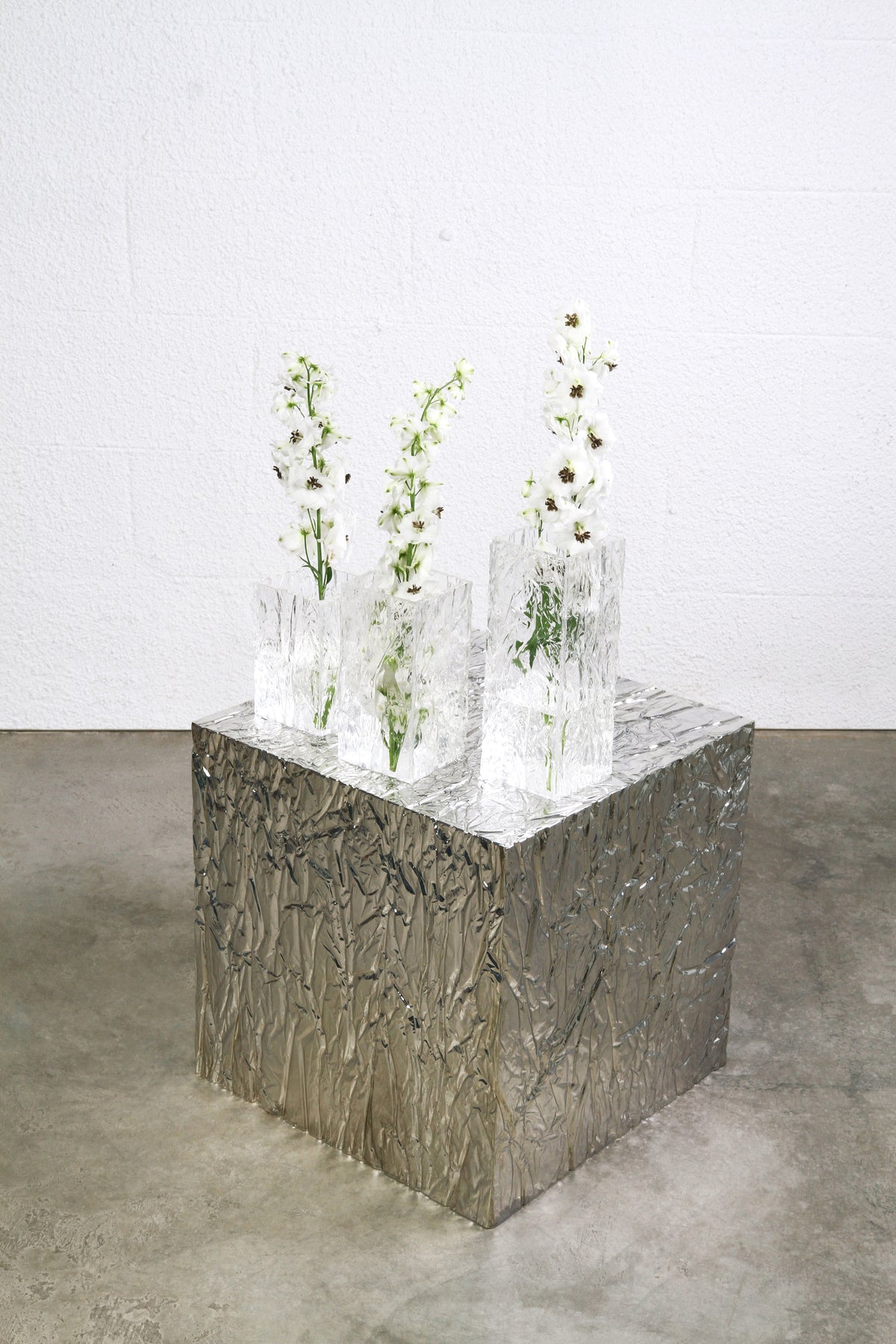 The CRUSHED ICE vase