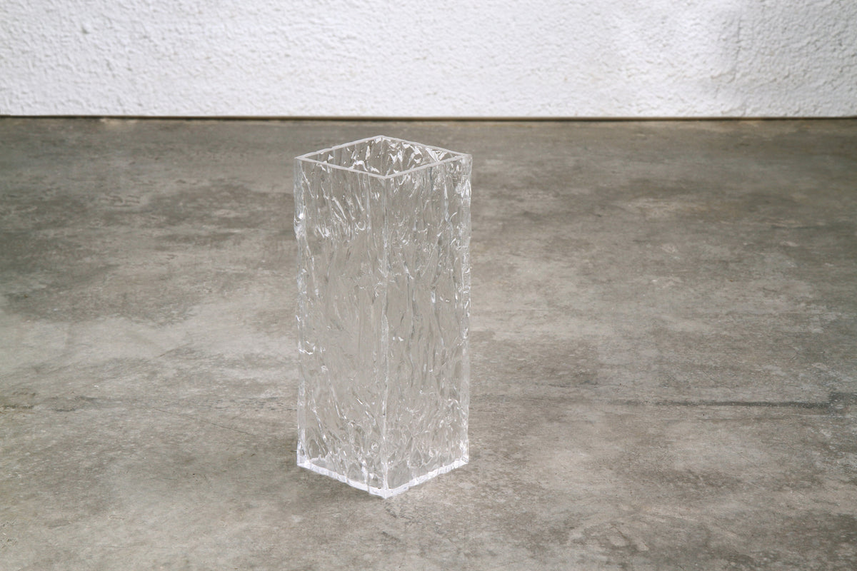 The CRUSHED ICE vase