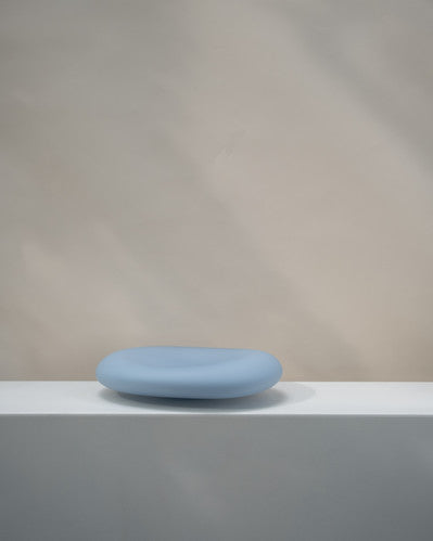 Pale blue mouth-blown glass sculpture hellblau mundgeblasene Glasskulptur